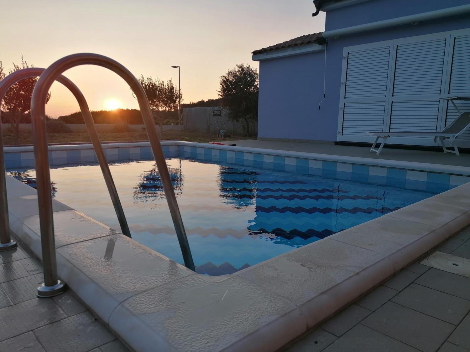 House With Pool Villa Mali Lošinj Buitenkant foto